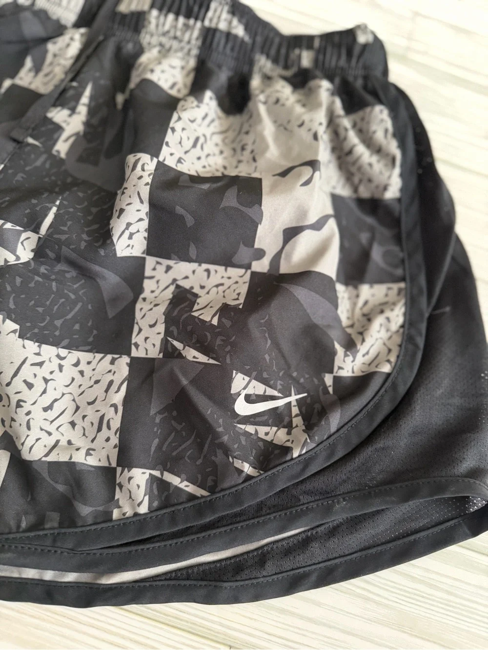 Nike | 3” Black Grey Hidden Logo Print Dri-Fit Athletic Running Shorts - Size M
